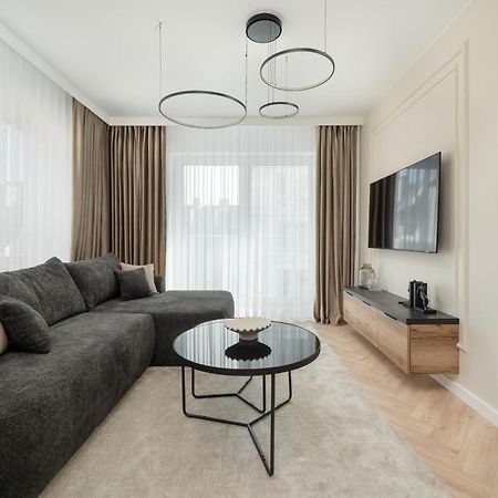 Elegancki Apartament Z Parkingiem Blisko Starego Miasta By Noclegi Renters Wrocław Eksteriør bilde